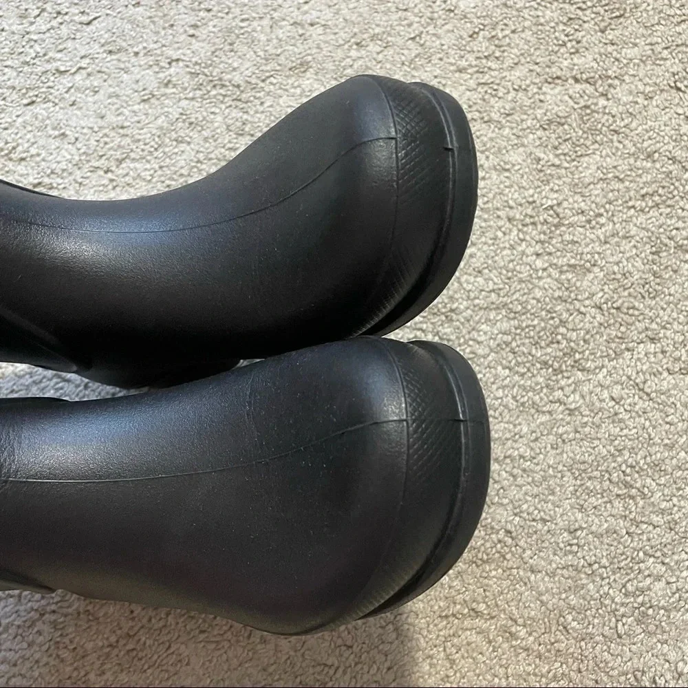 CROCS Tall Wellie Rain Boots Rubber Black Pull On Black Women’s 5 or Juniors 3